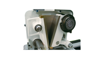 Fixed crushing jaw, hardened steel Fixed crushing jaw, hardened steel